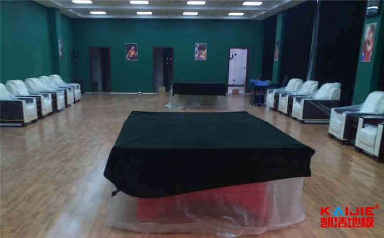 訓(xùn)練館籃球館地板怎么維護